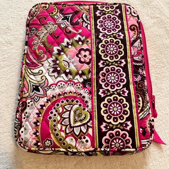 Vera Bradley iPad case - Picture 1 of 2